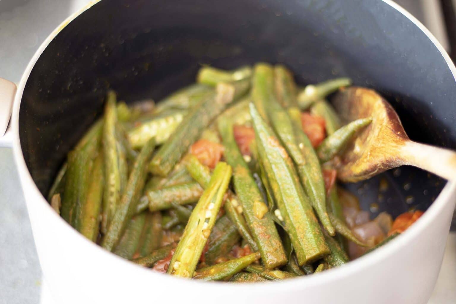 Sri Lankan okra curry Cook Veggielicious