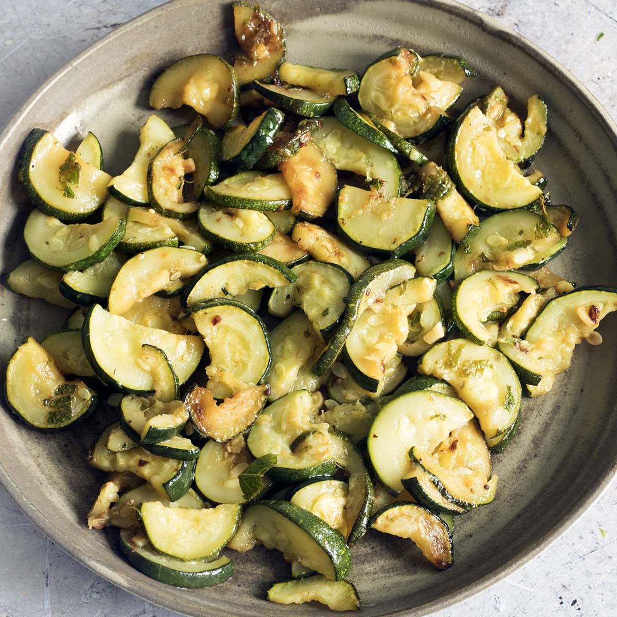 How to cook courgettes - Cook Veggielicious