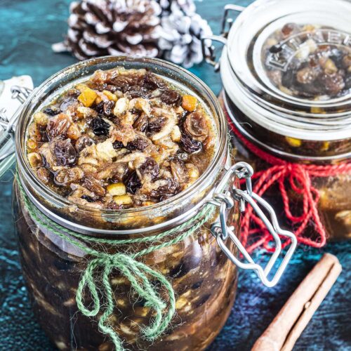 jars of vegan mincemeat with festive decorations