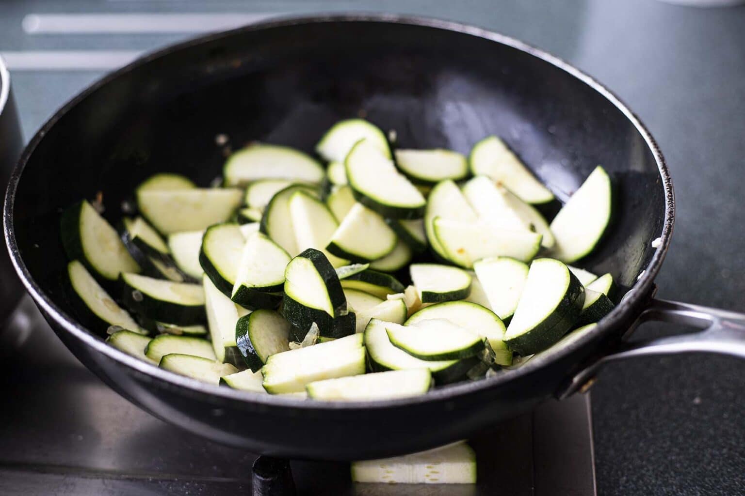 Courgette stir fry Cook Veggielicious